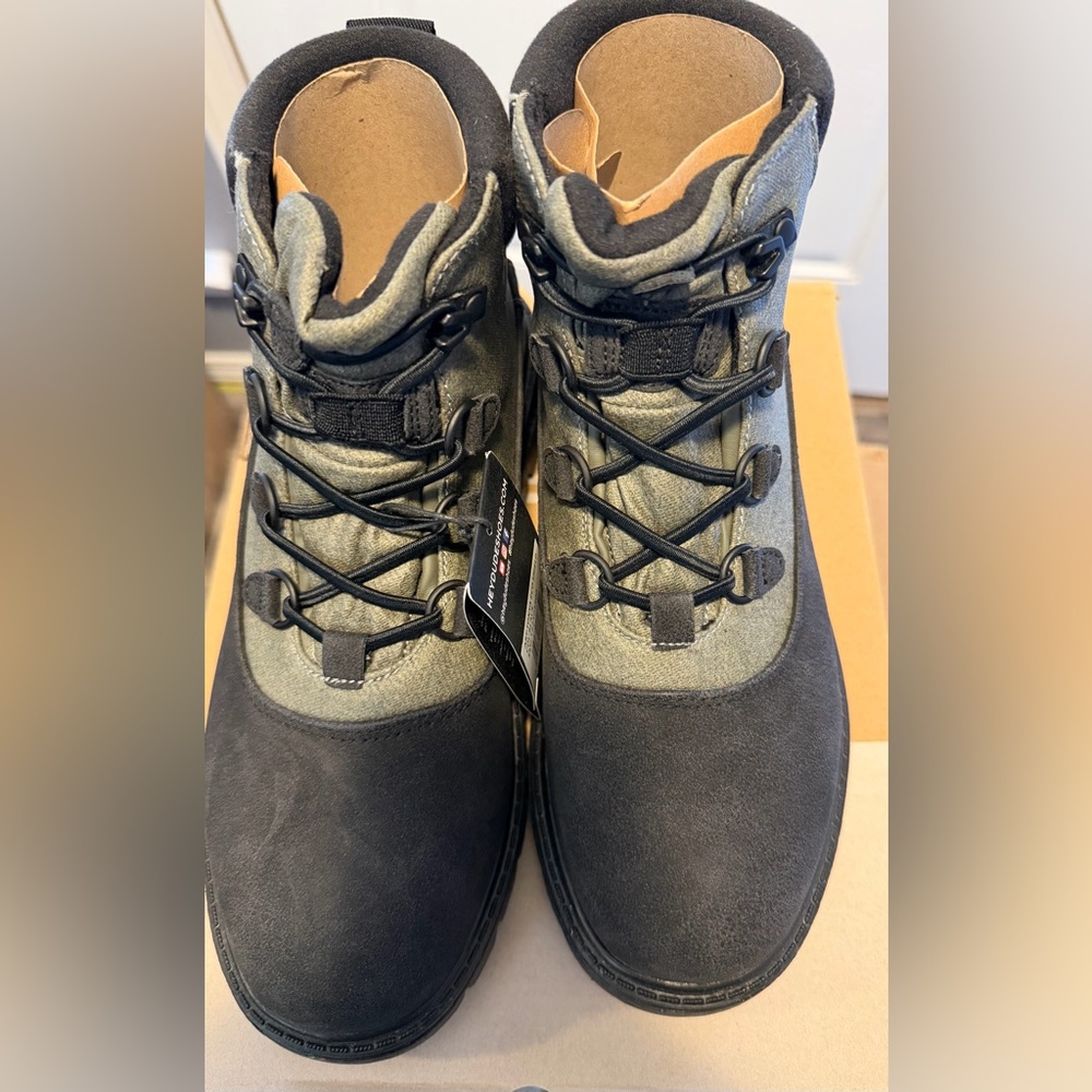 Hey Dude women’s 9 Tonya eco shield boot- new in box